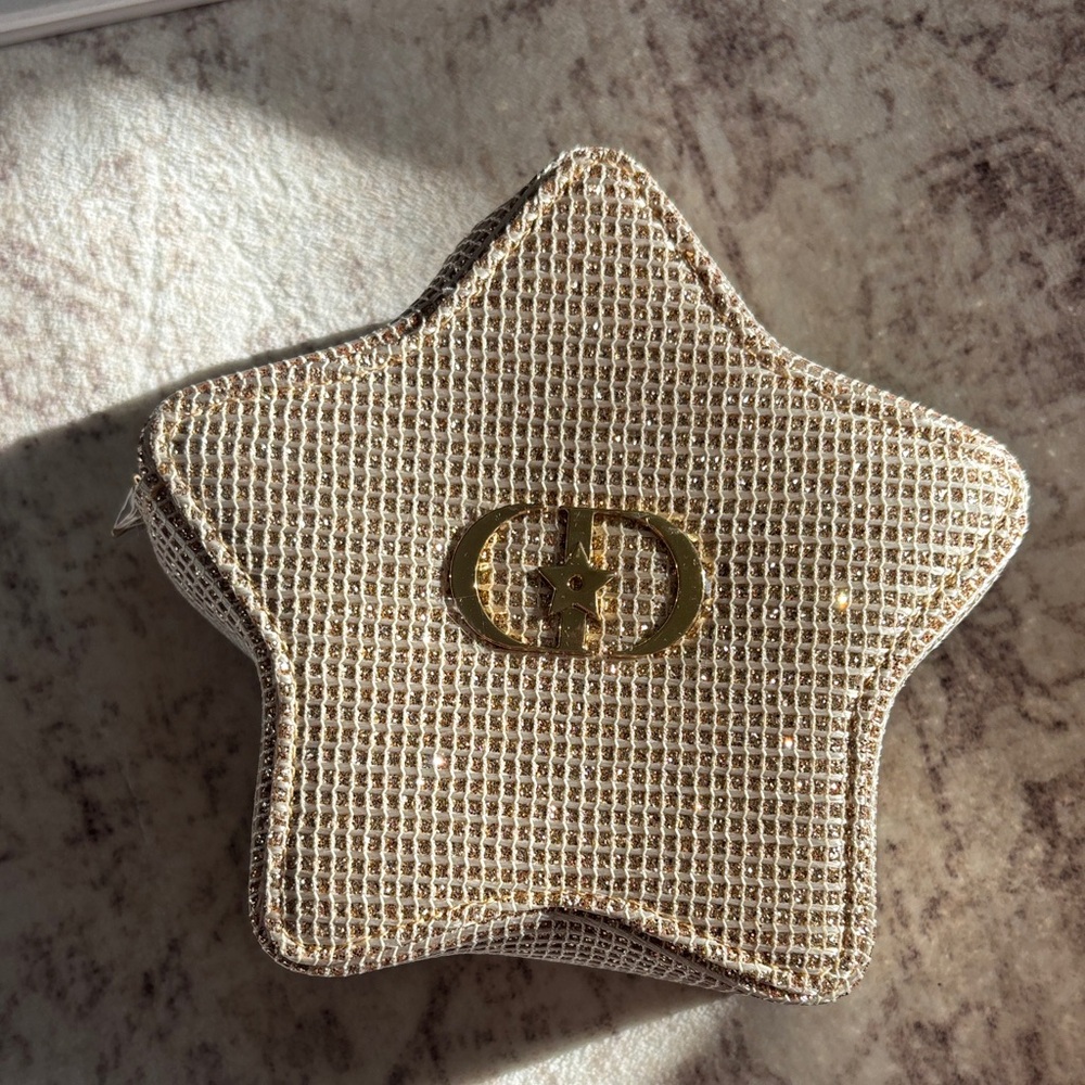 Dior Gold Star Bag with Makeup Collection - Picture 2 of 8